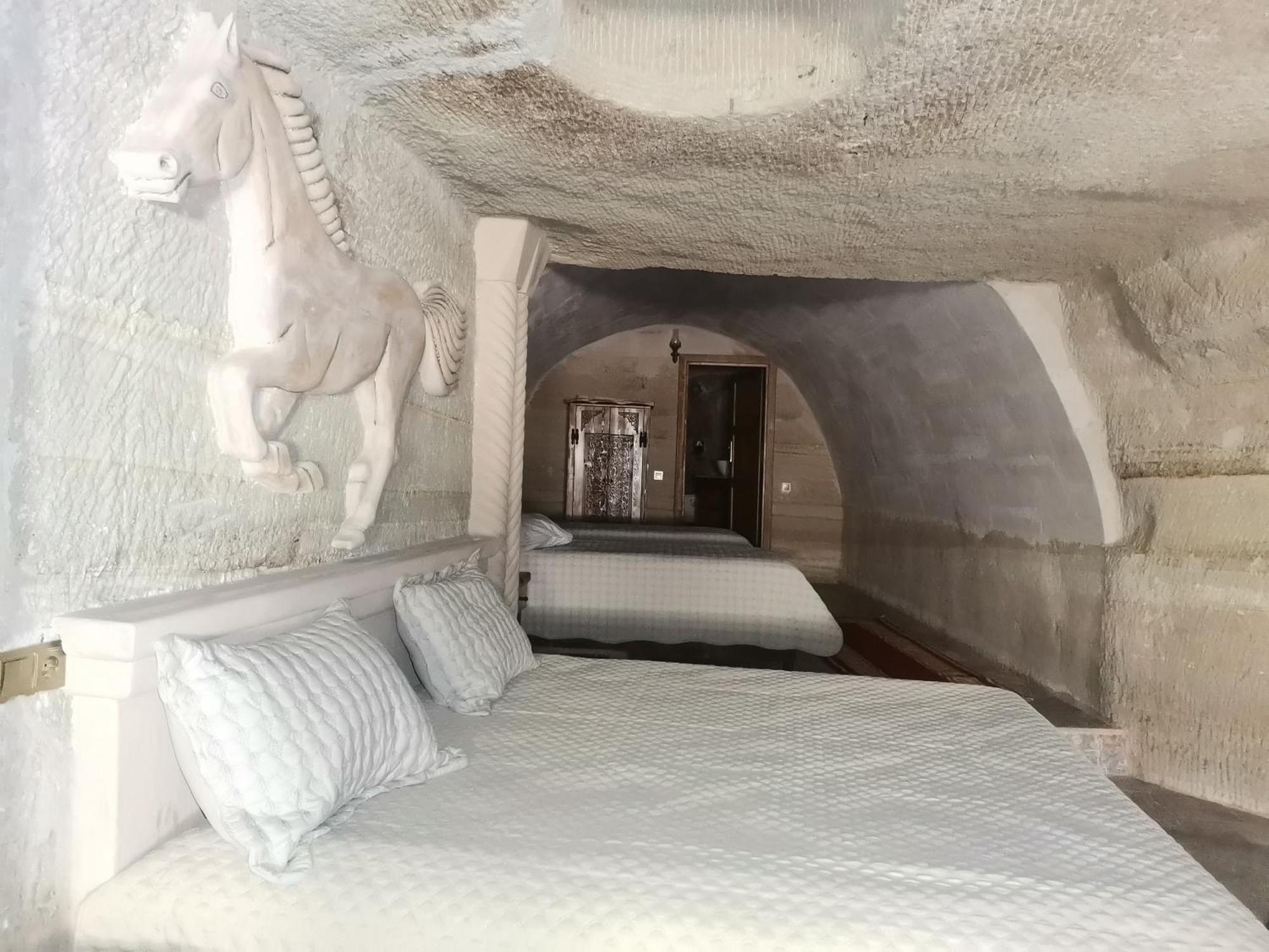 Lucky Cave Hotel Cappadocia Göreme Oda fotoğraf